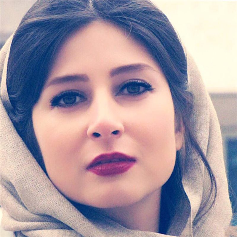 زهرا علی‌زاده