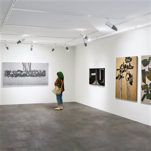 گزارش تصویری نمایشگاه «بی ‌وقت»