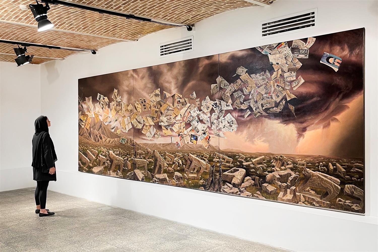 افتتاحیه نمایشگاه دیالکتیک پوسیدگی از مریم فرزادیان خرداد ۱۴۰۱